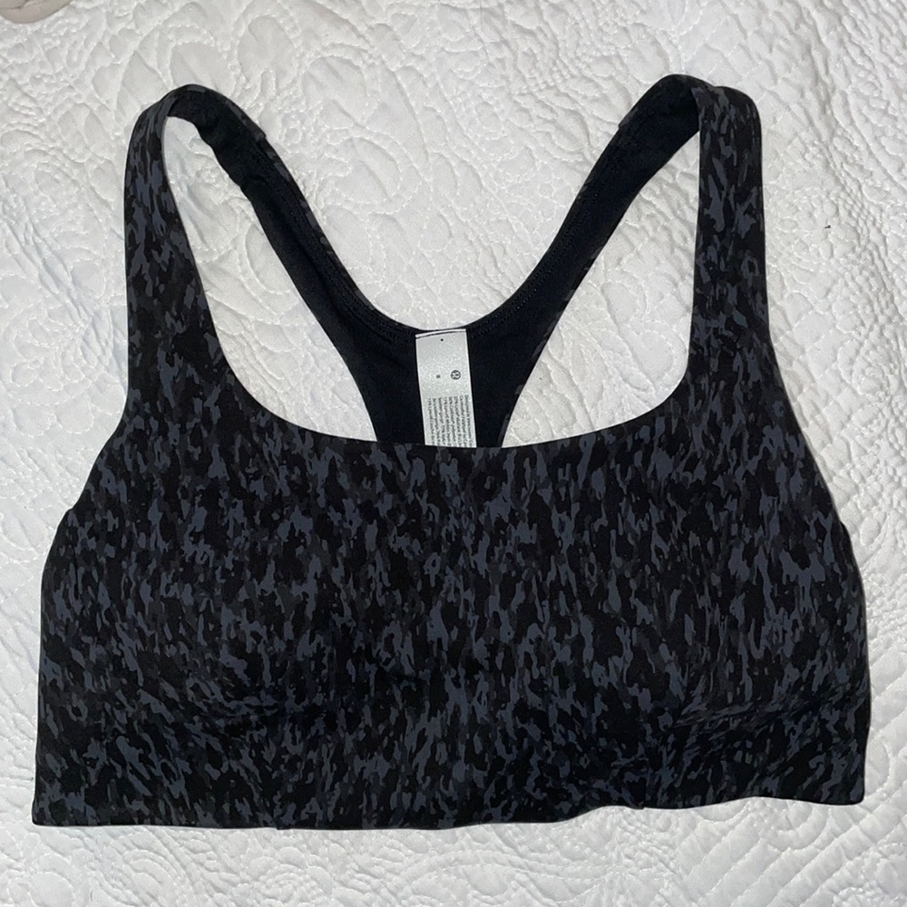 Lululemon Wunder Train Bra Size 8 Black and Grey Camo